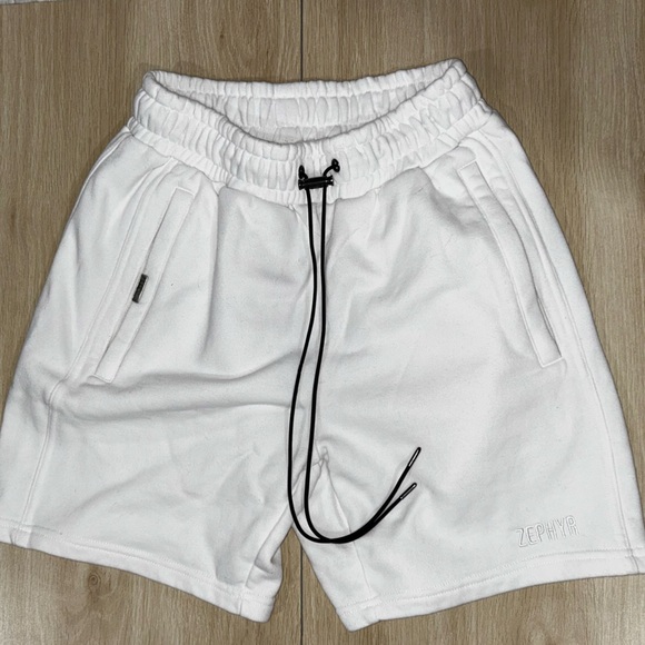 Zephyr Collection Short - Picture 3 of 3